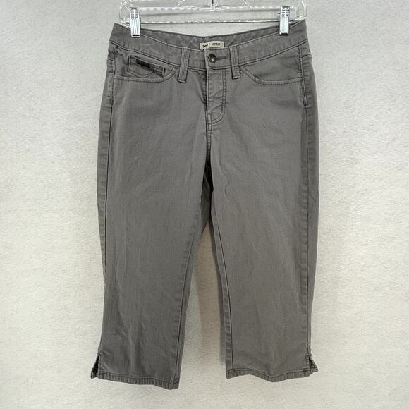 Lee Lower on the Waist Gray Capri Jean Pants Casual Retro Spring Women size 4 - Picture 1 of 10